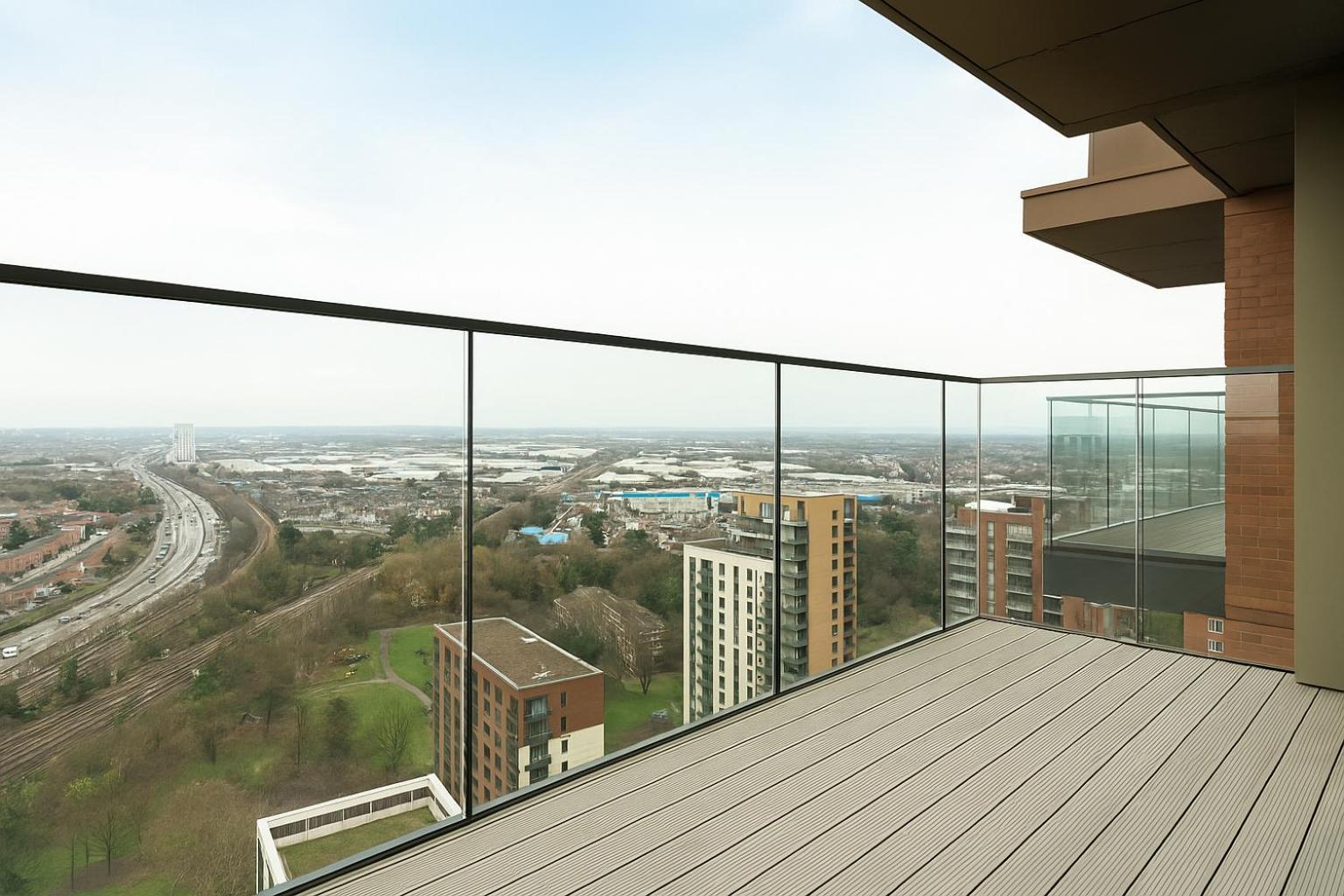 Modern 1-bed Flat - Icon Tower - New Build In One West Point Appartamento Londra